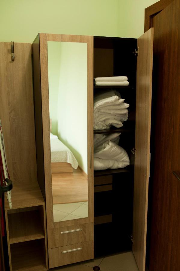 Alfa Guest House Varna Esterno foto