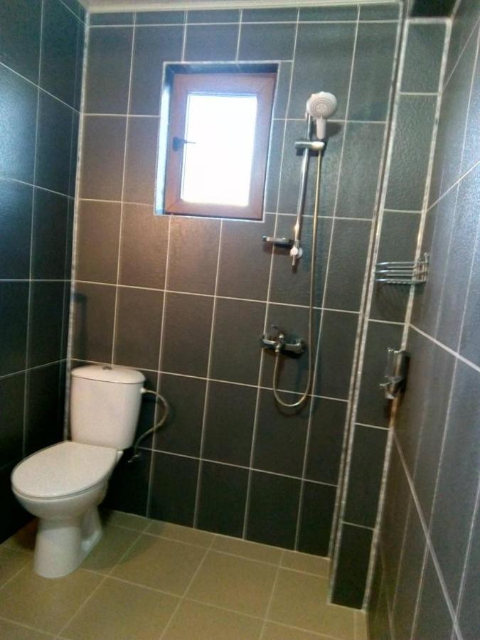 Alfa Guest House Varna Esterno foto