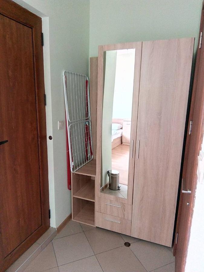 Alfa Guest House Varna Esterno foto