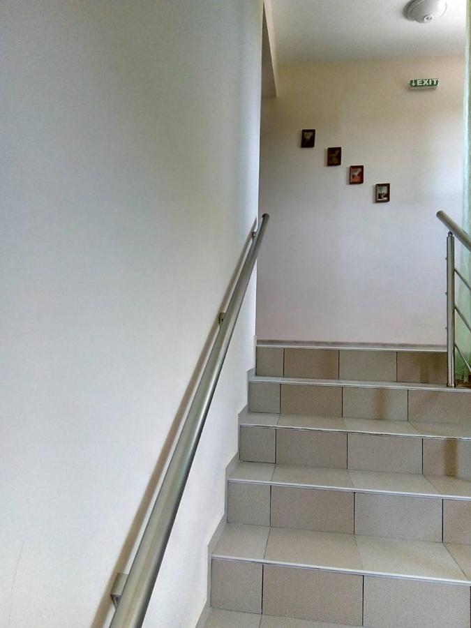 Alfa Guest House Varna Esterno foto