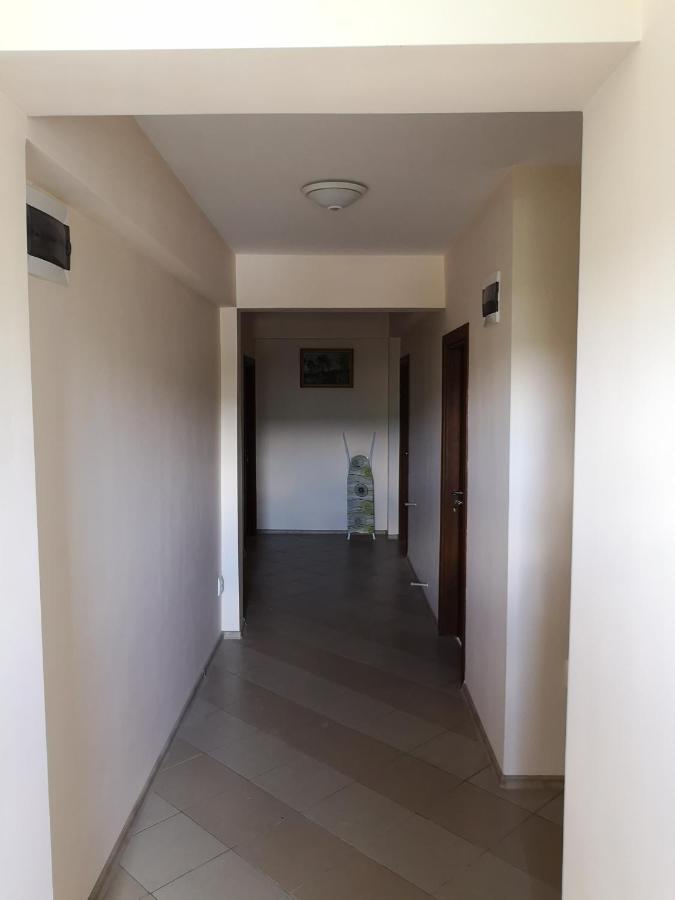 Alfa Guest House Varna Esterno foto
