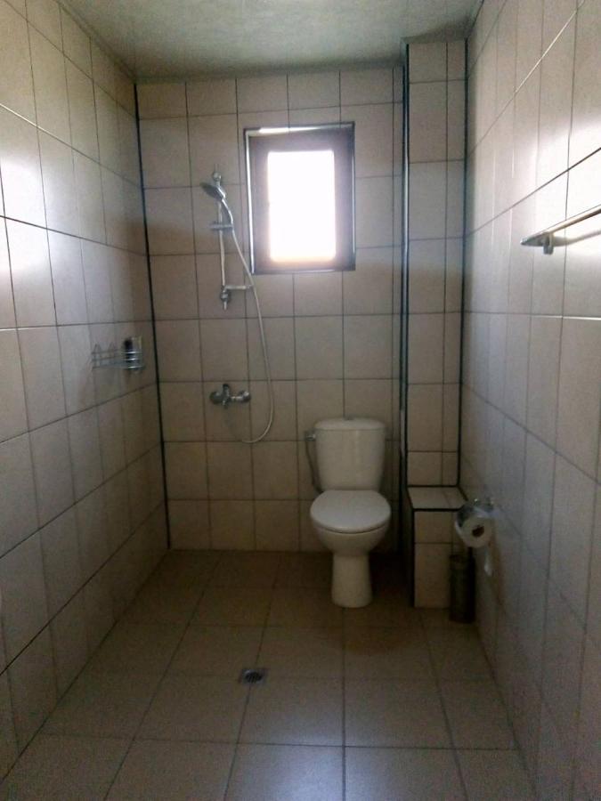 Alfa Guest House Varna Esterno foto
